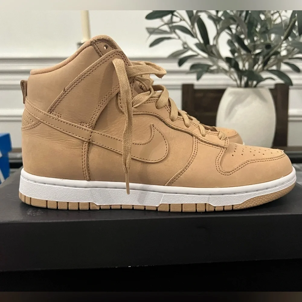 Nike Dunk High Vachetta Tan Size 8.5